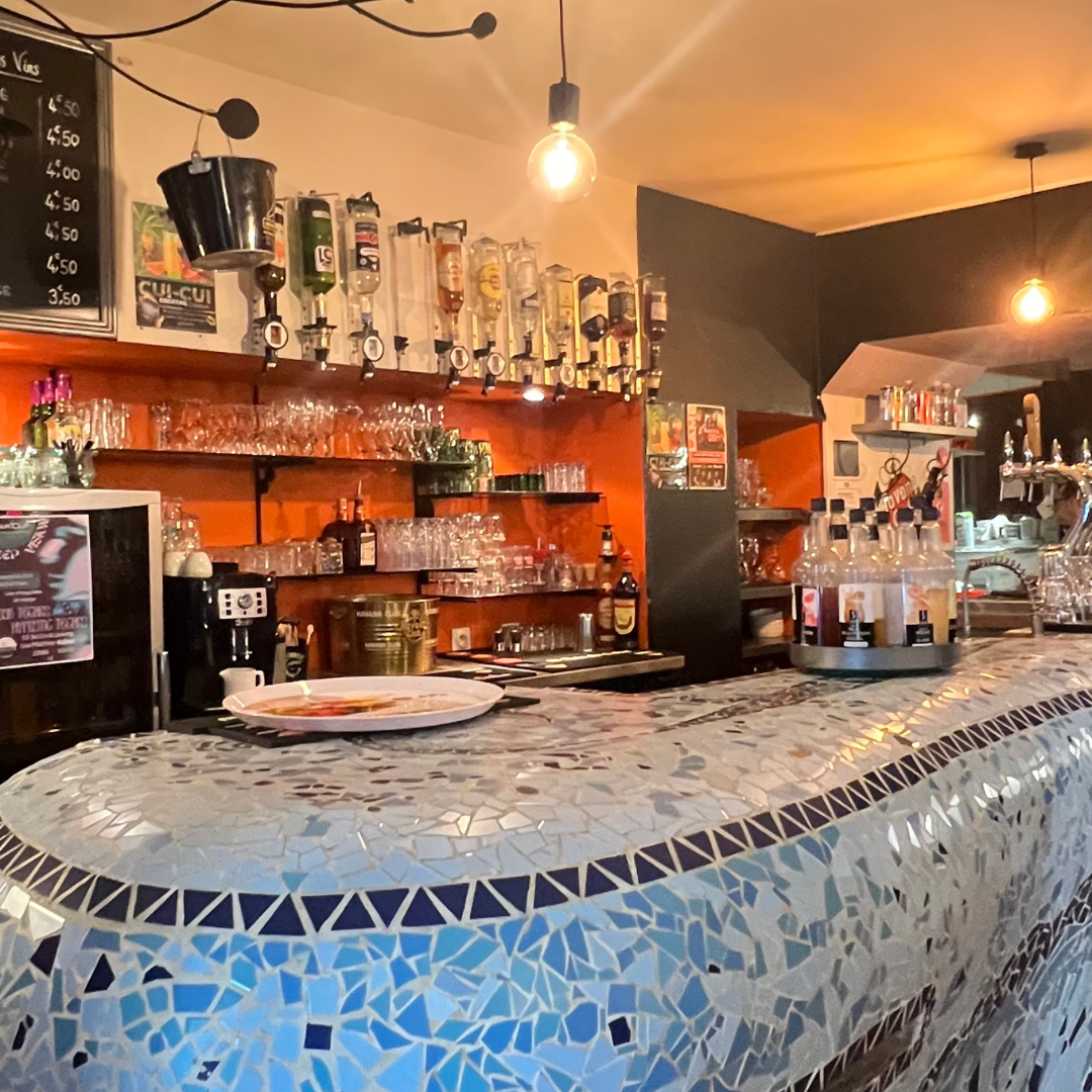 Le Bar’Ouf
