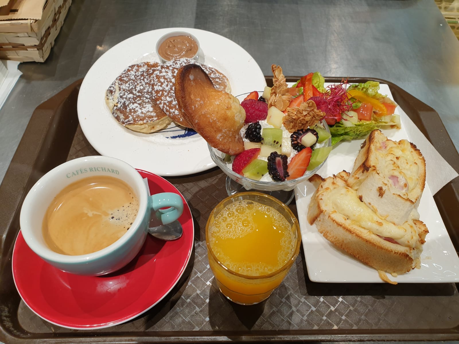 Brother's coffee shop