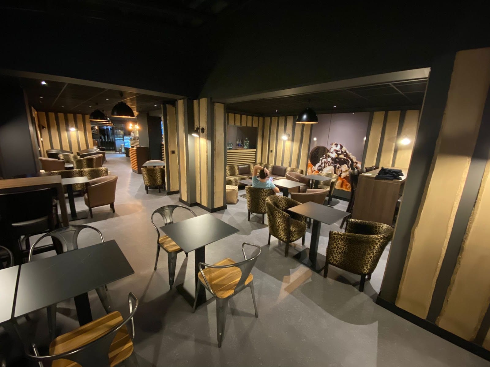 French Coffee Shop
