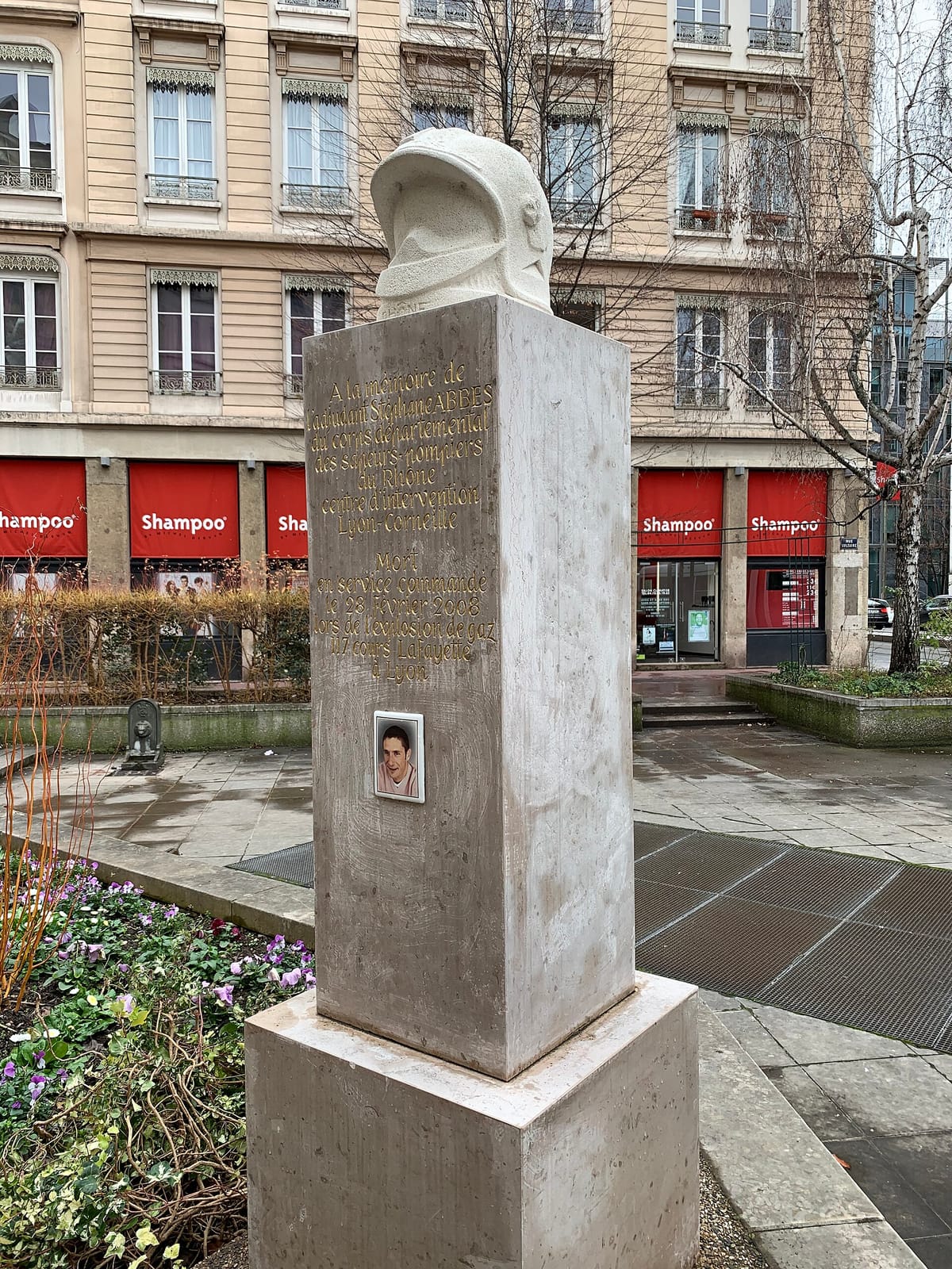 Victorine photo 4