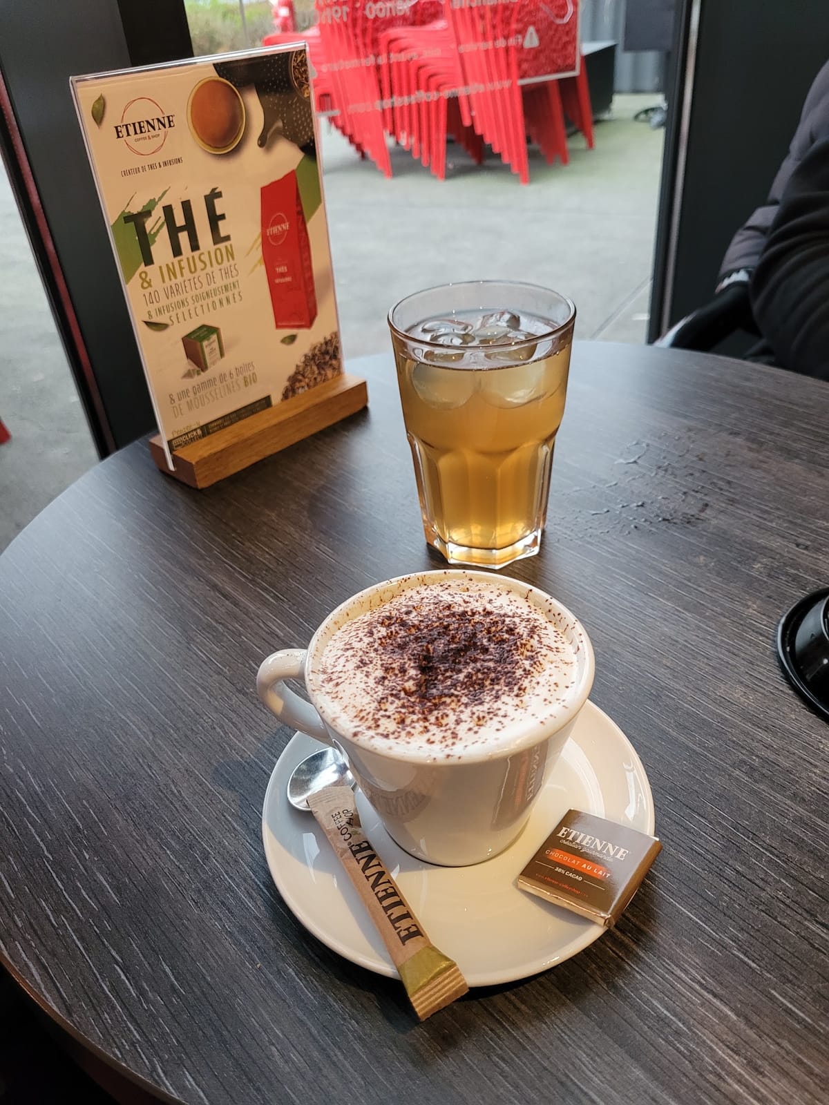 ETIENNE Coffee & Shop Lyon Confluence