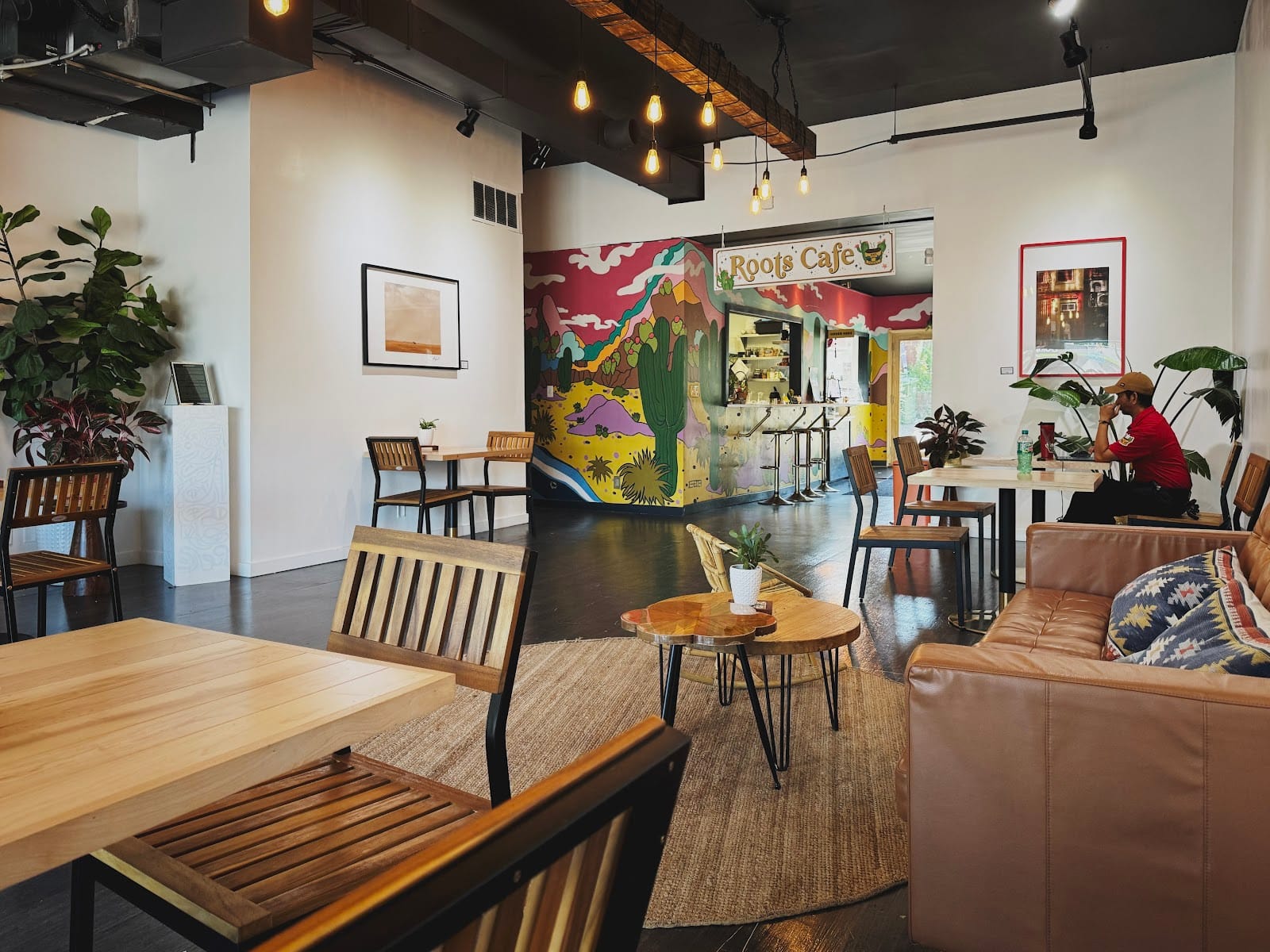Roots Cafe