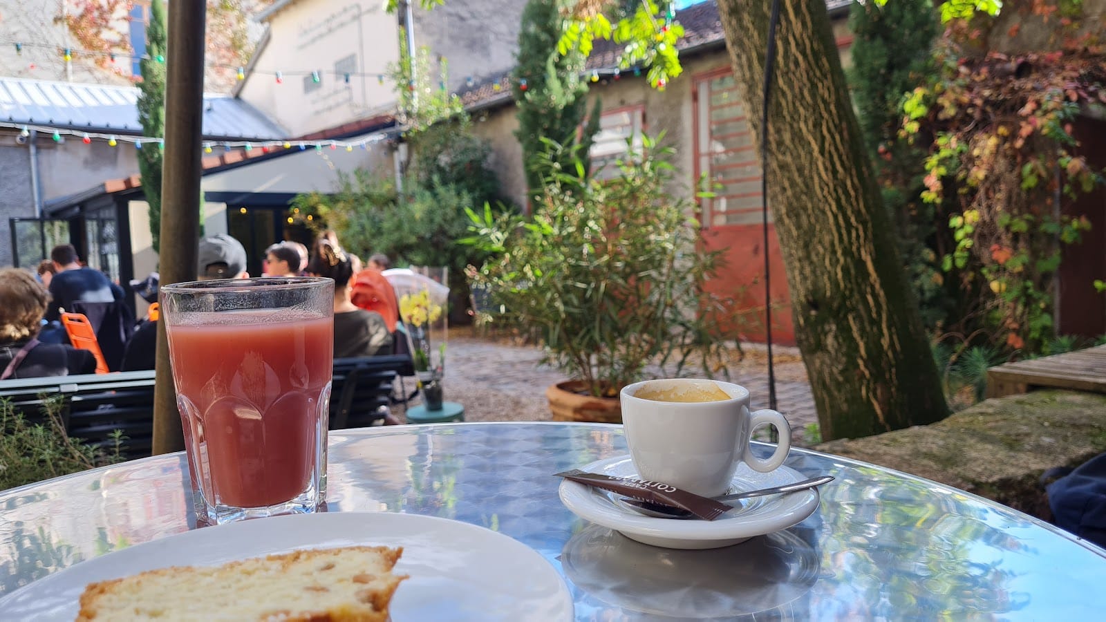 Café Lumière