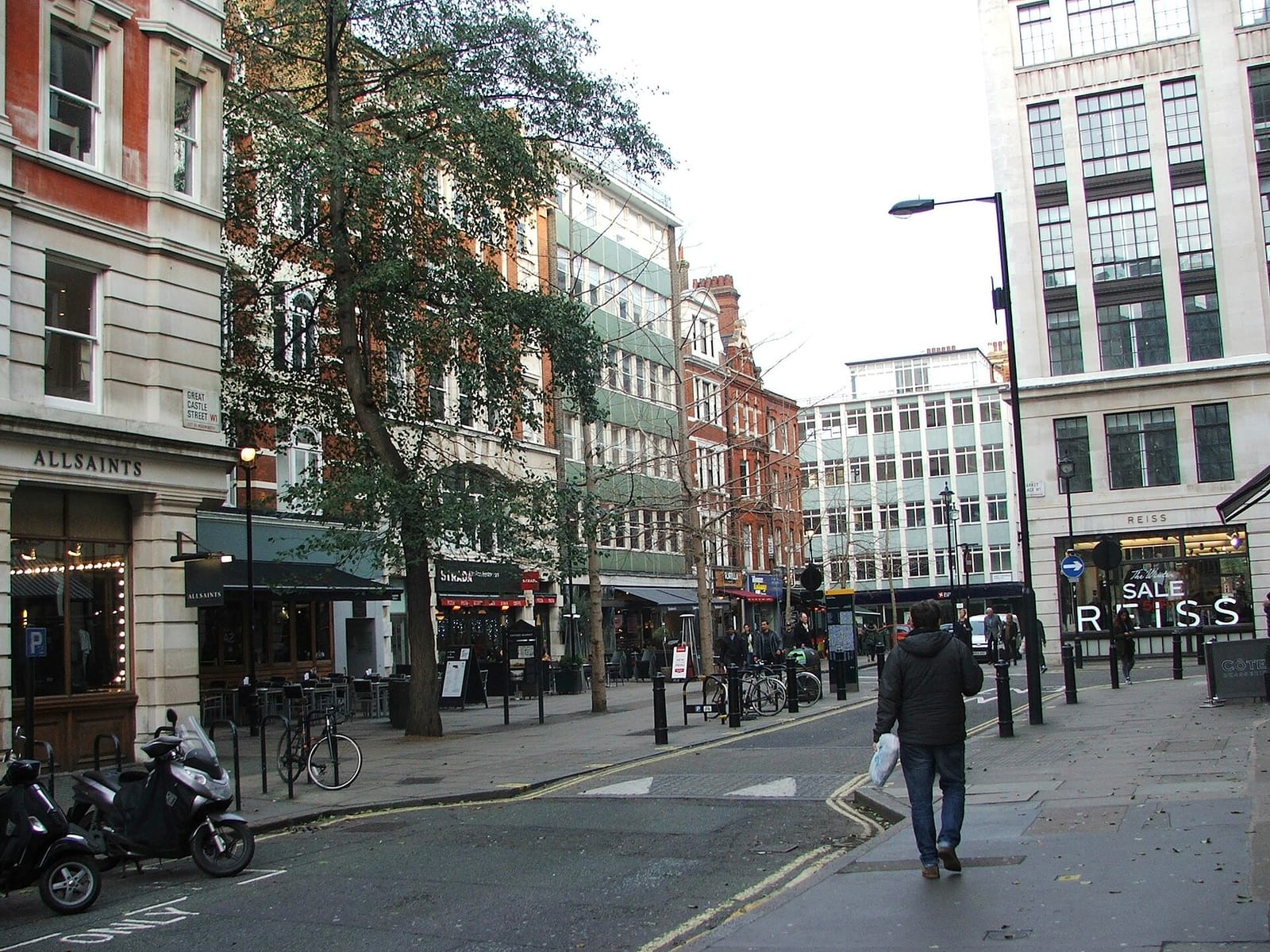 Costa photo 3