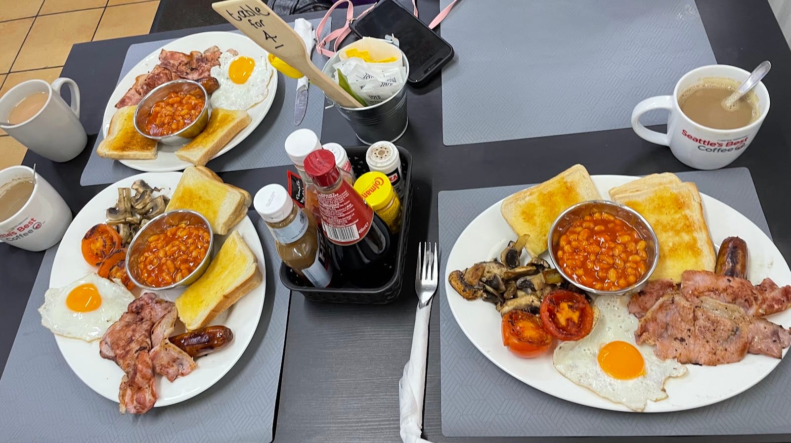 Peckish Cafe