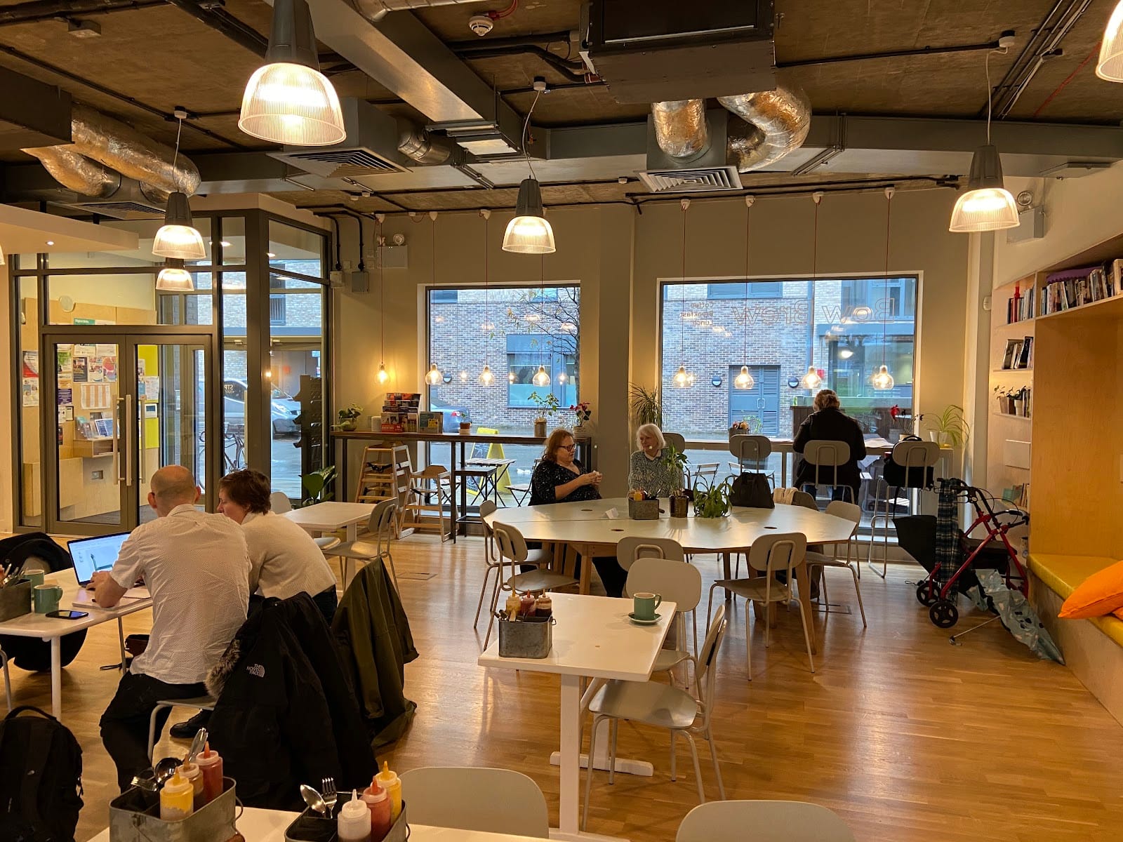 Bow Brew Cafe