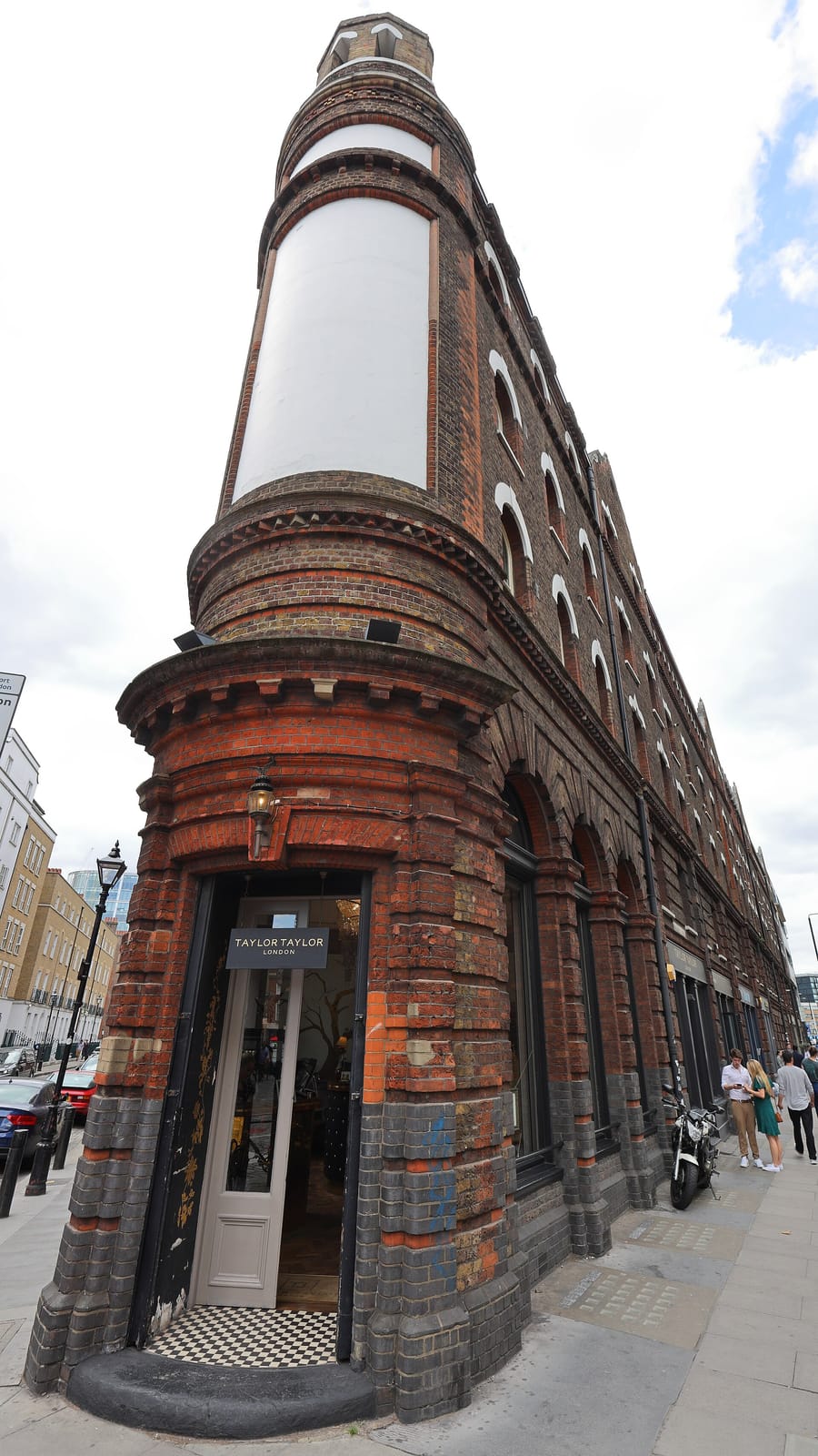 WatchHouse photo 3