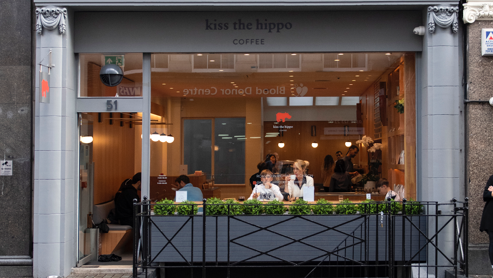 Kiss the Hippo