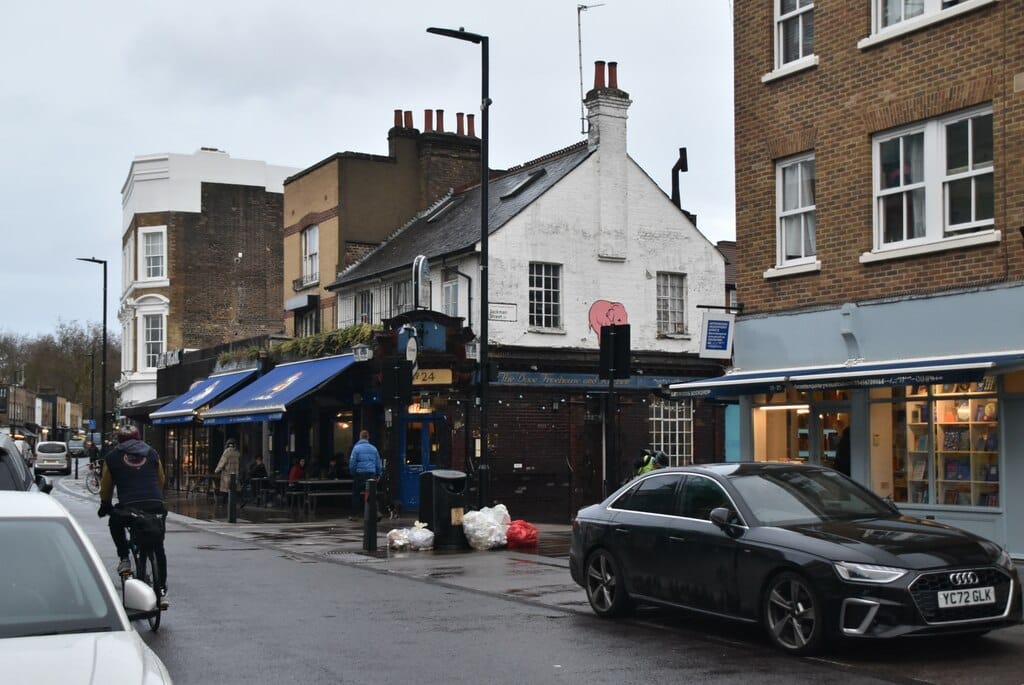 Katsute100 Broadway Market photo 4