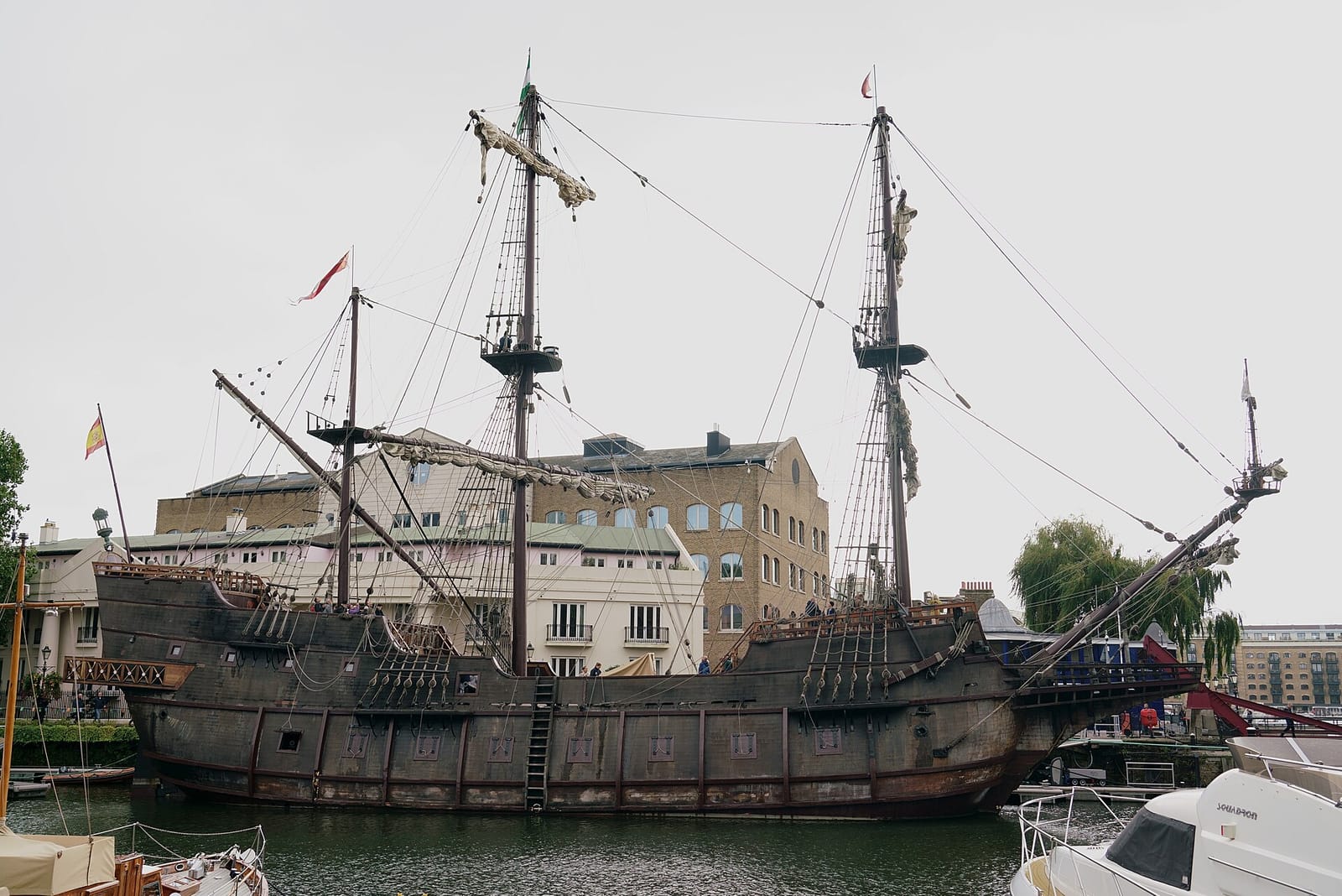 St Katharine Docks Cafe photo 5