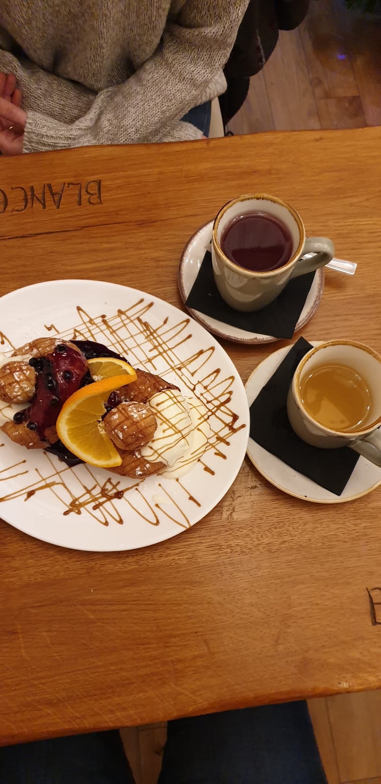 Blancos Cafe