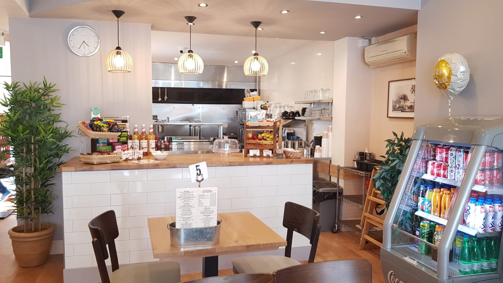 Shirley Cafe