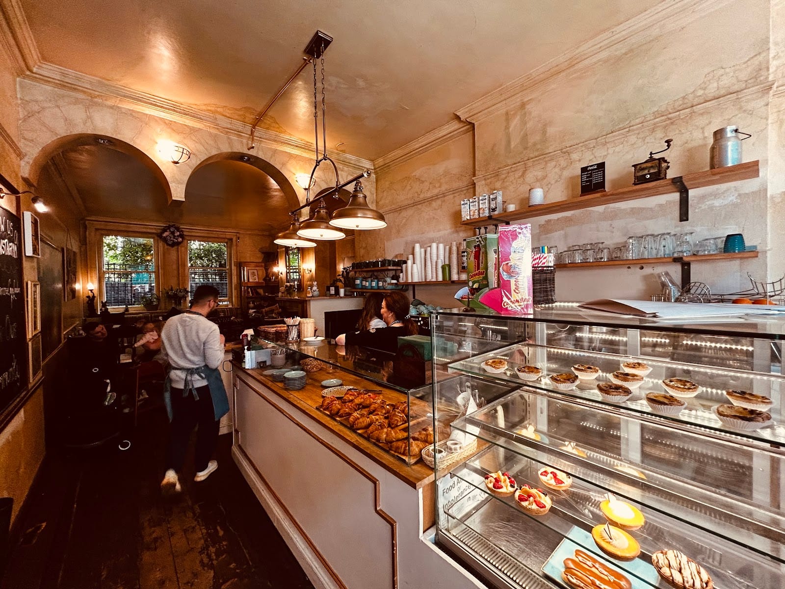 Montparnasse Cafe