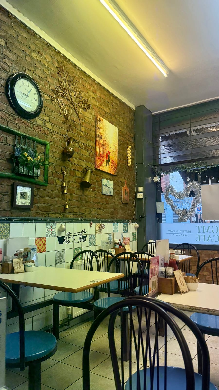 GMT Cafe