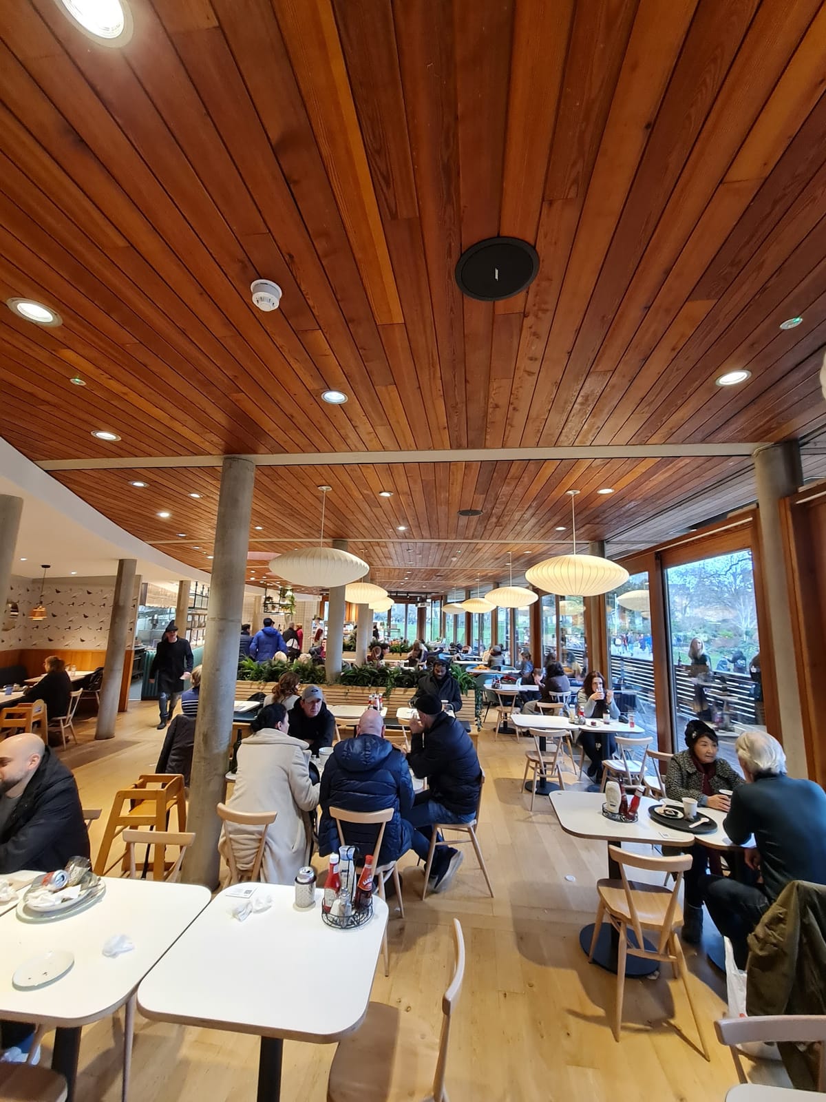 St. James’s Café
