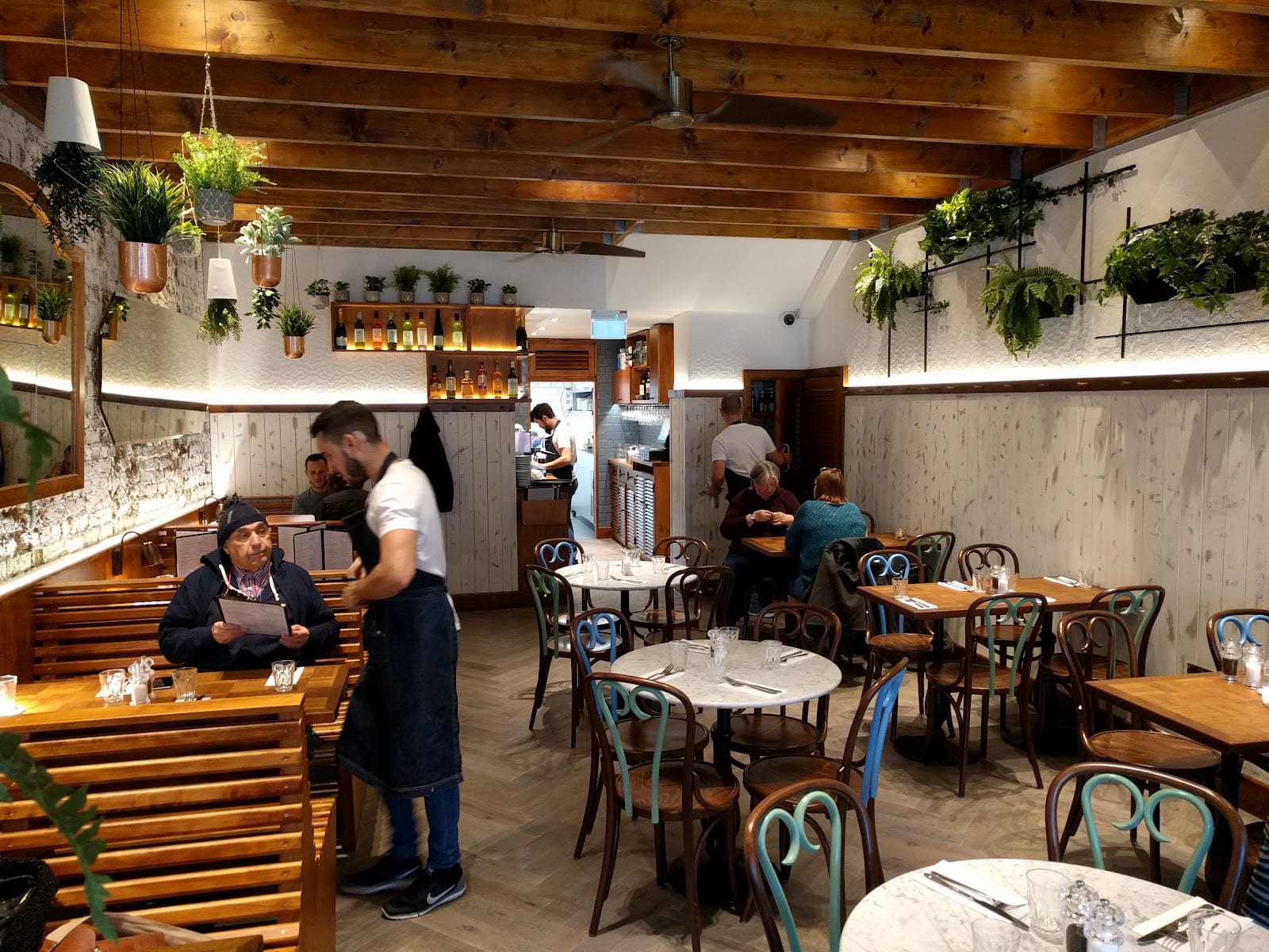 Bob's Cafe