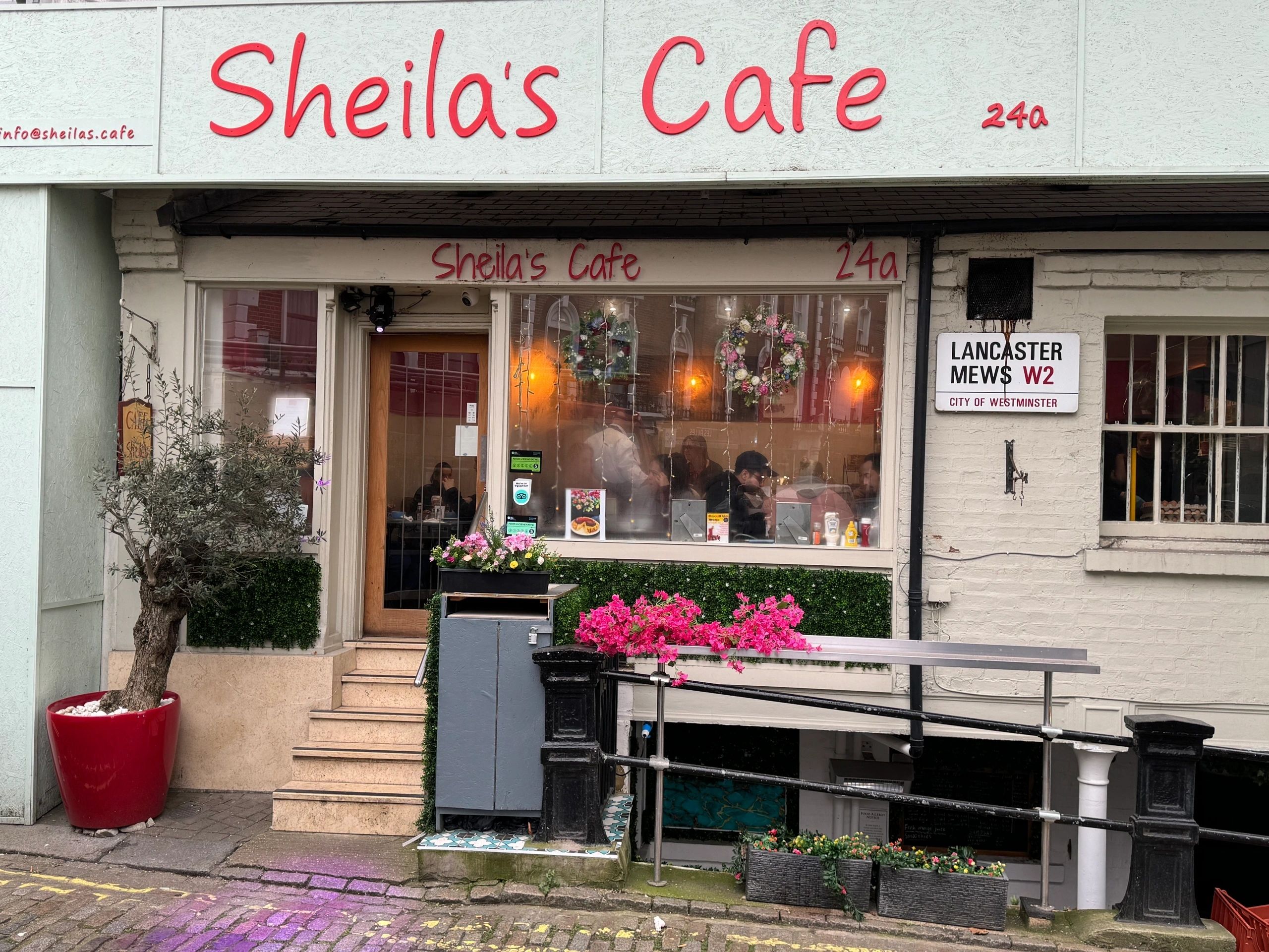 Sheila's Cafe photo 2