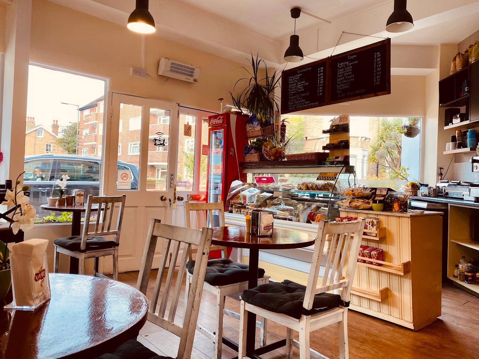 Cafe Loris
