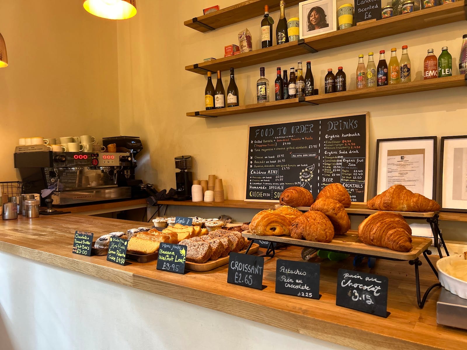 Queen's Wood Café