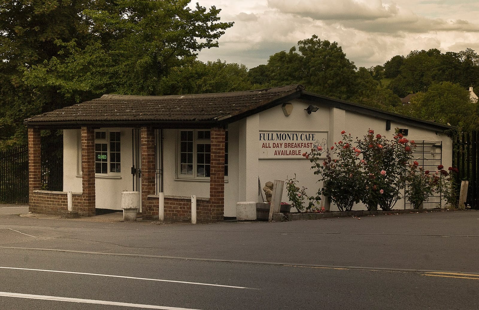 Full Monty Cafe photo 4