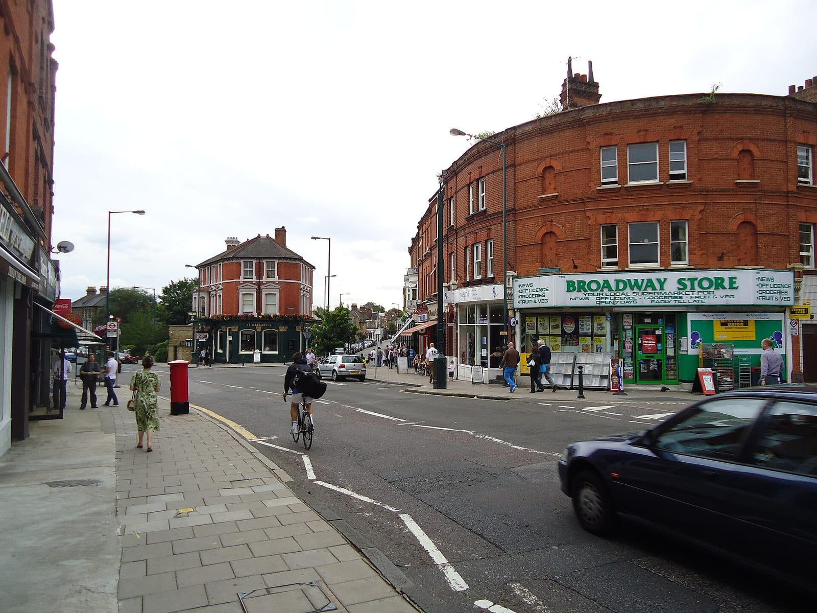 Harris + Hoole photo 2