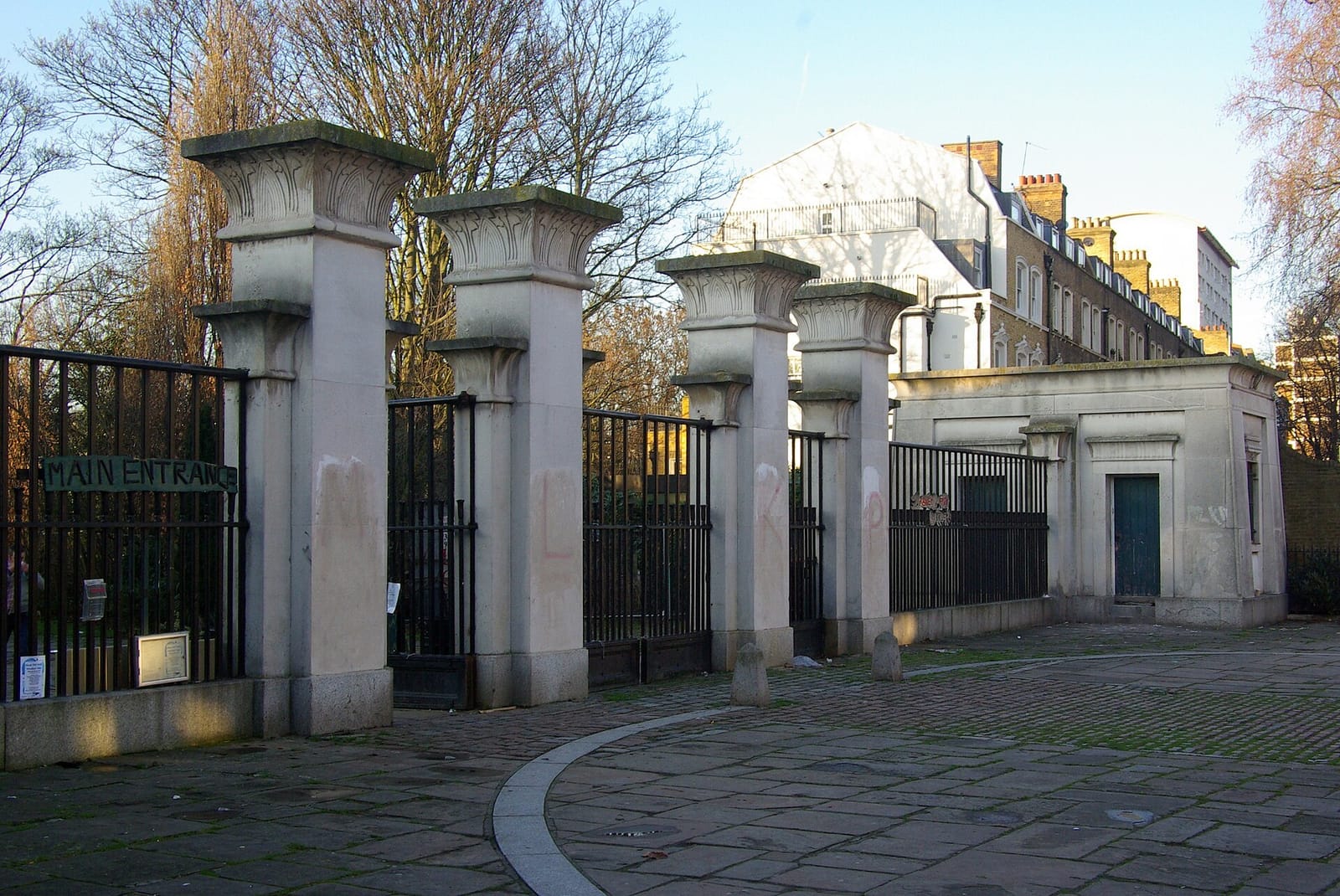 215 Hackney photo 3