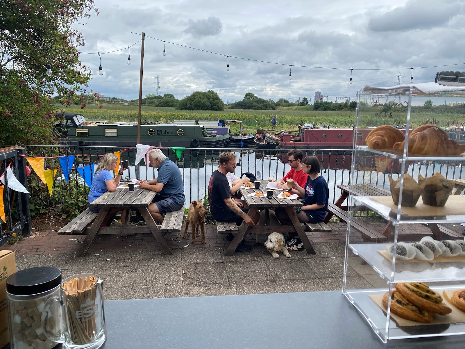 Hatch Cafe