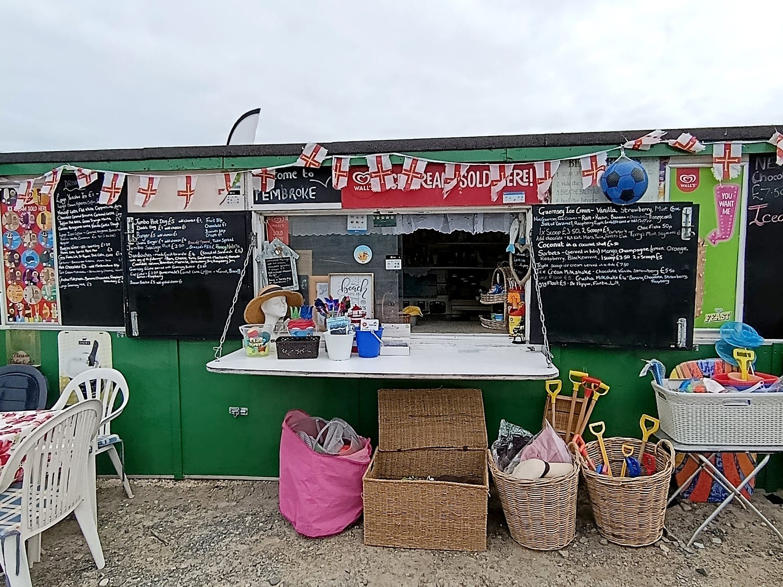 Pembroke Kiosk