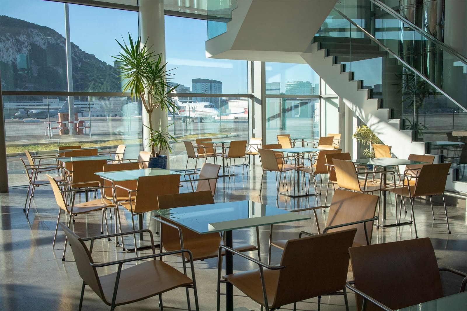 Victoria Lounge