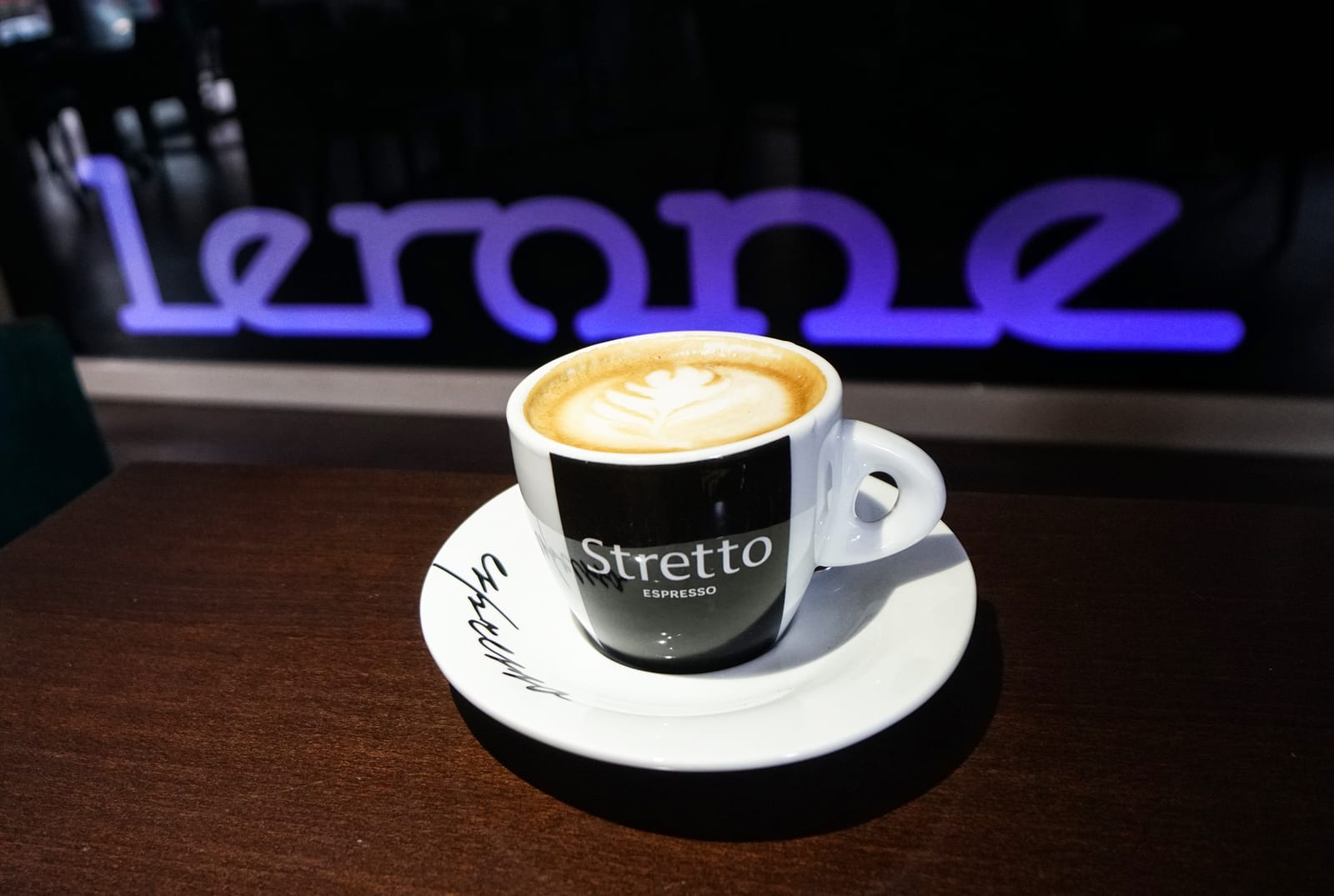 Lerone bar photo 6