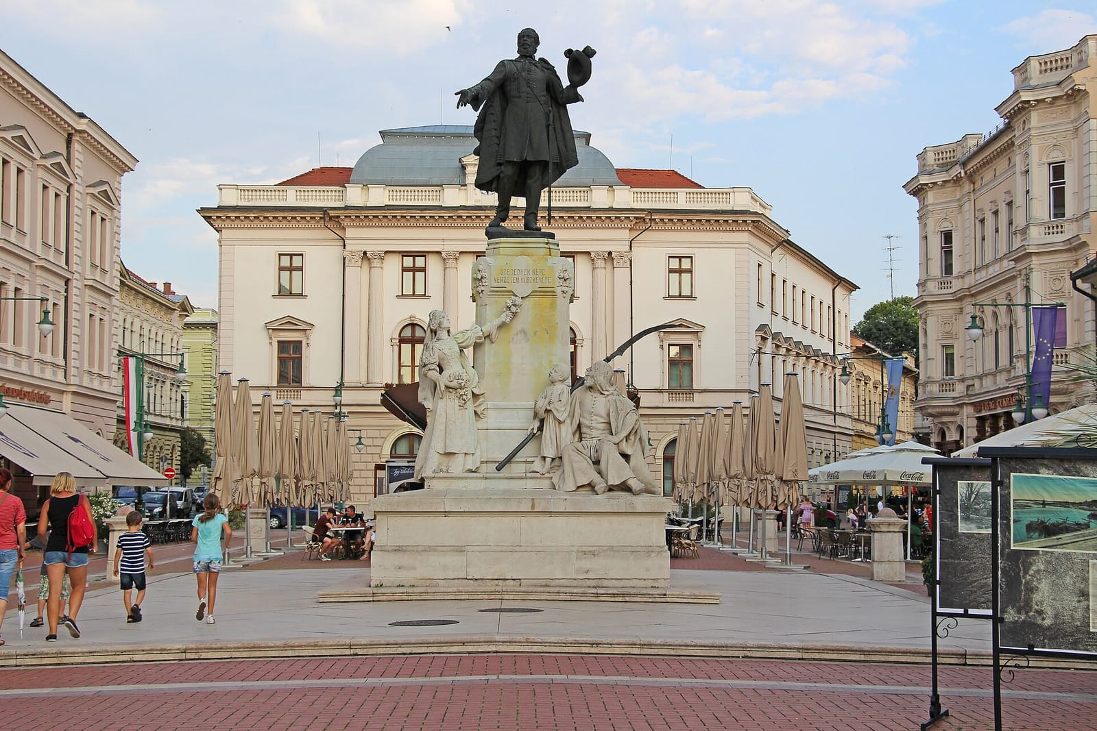 A Cappella Cukrászda és Kávéház photo 2