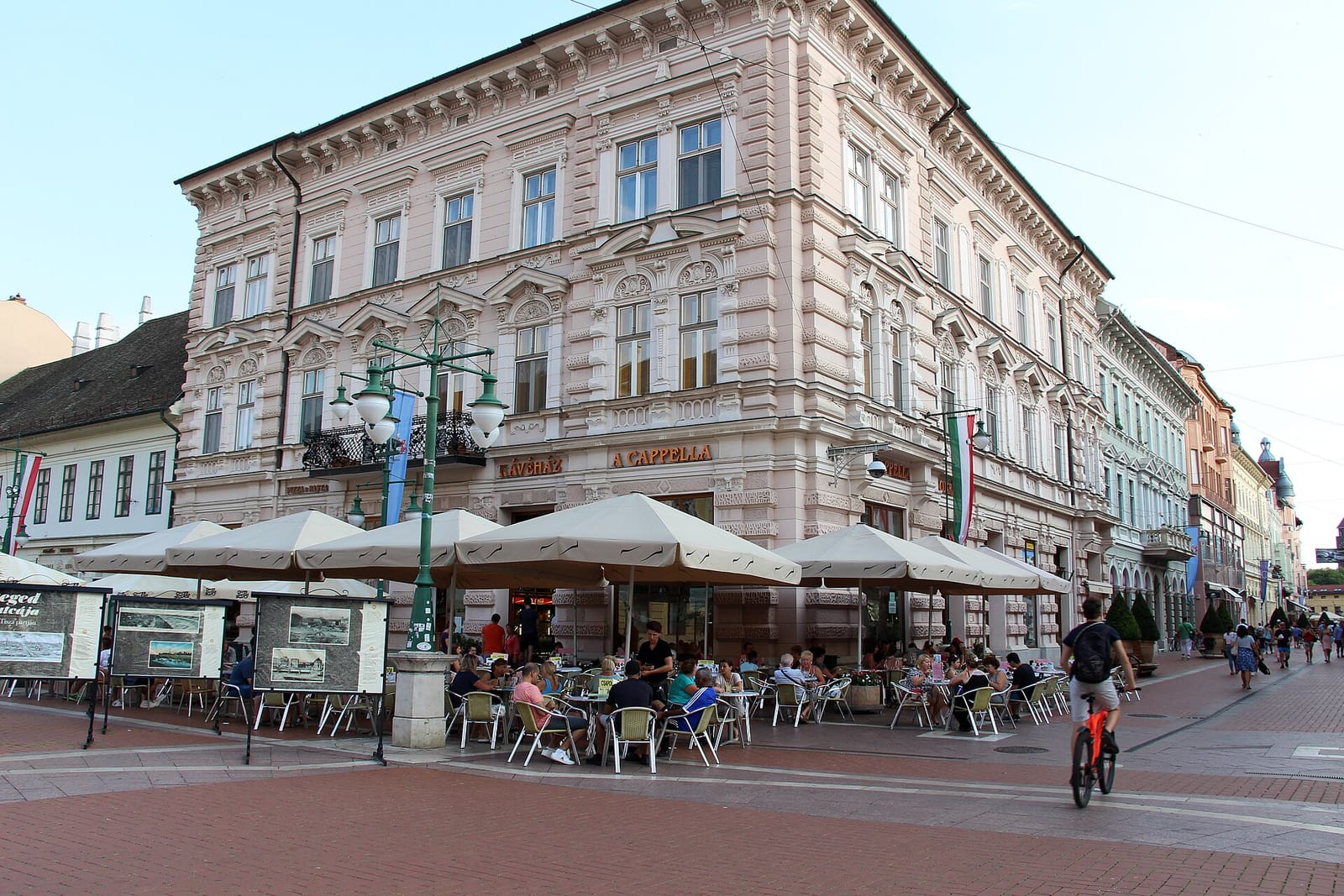 A Cappella Cukrászda és Kávéház photo 3