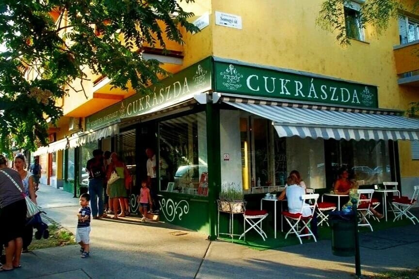 Erdős és Fiai Cukrászda photo 3