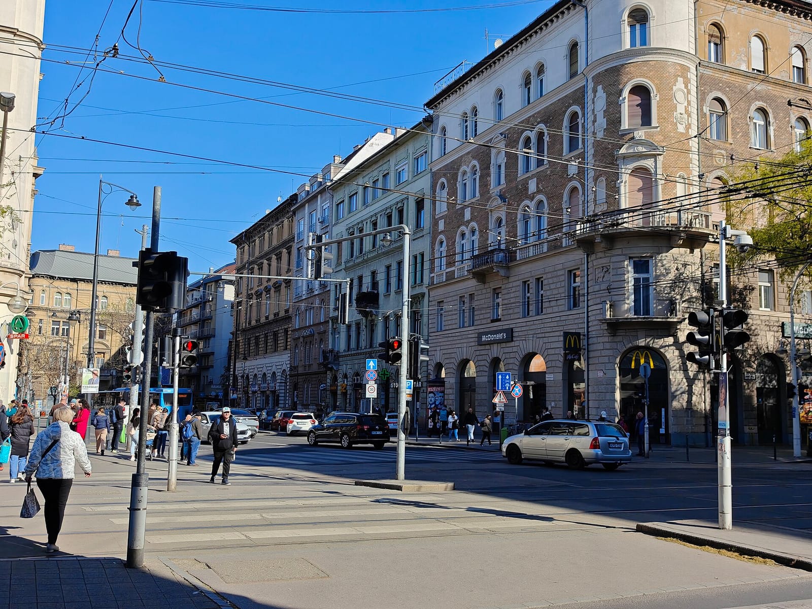Kristály Cukrászda photo 3