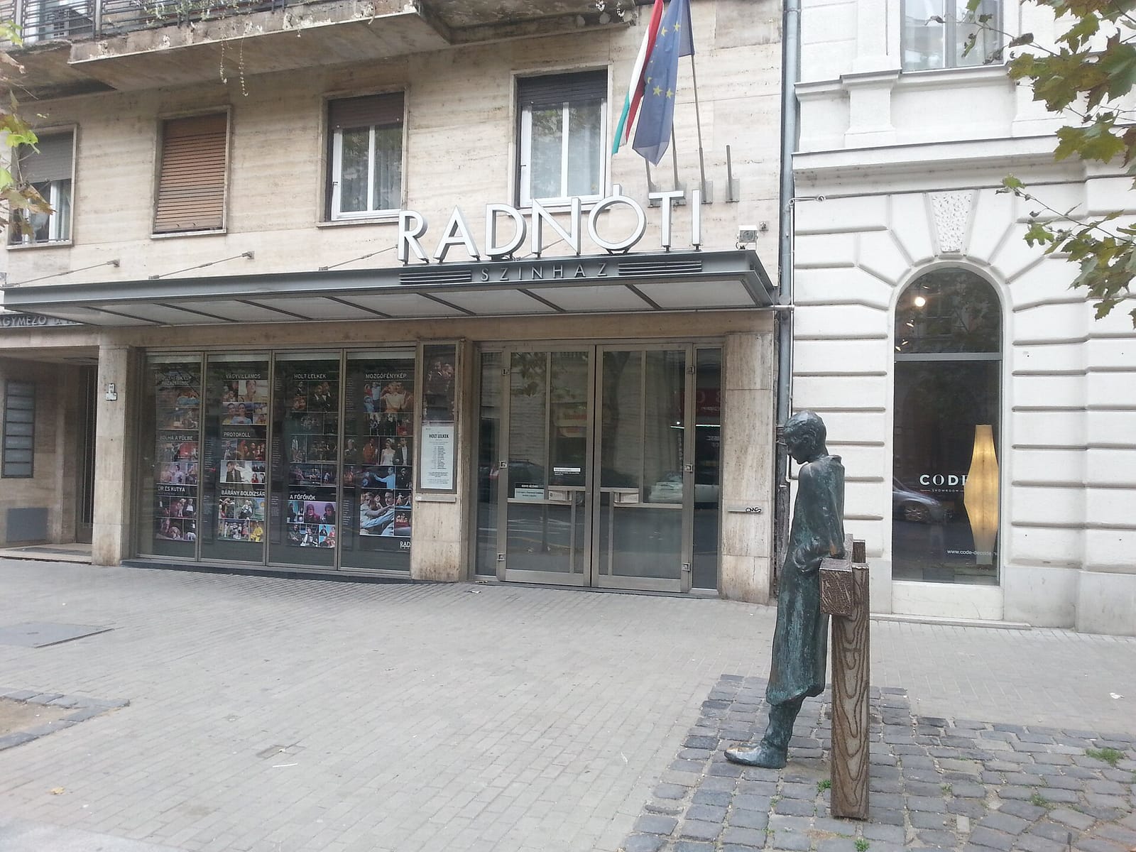 Café Zsivágó photo 3