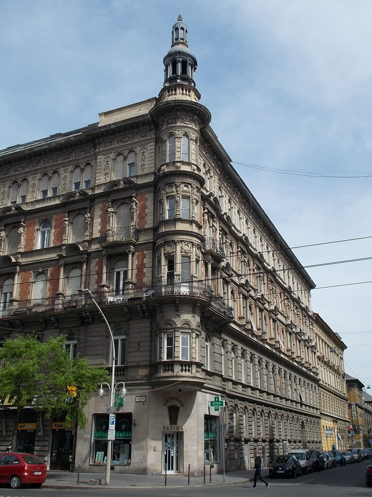 Baráti Kávézó 2 photo 3