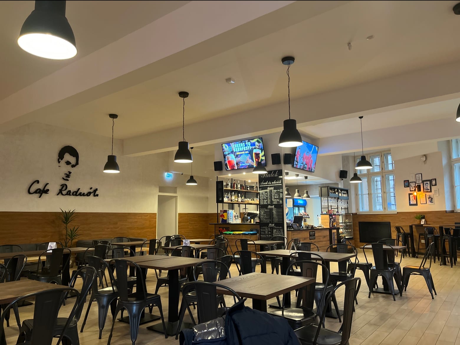 Café Radnóti