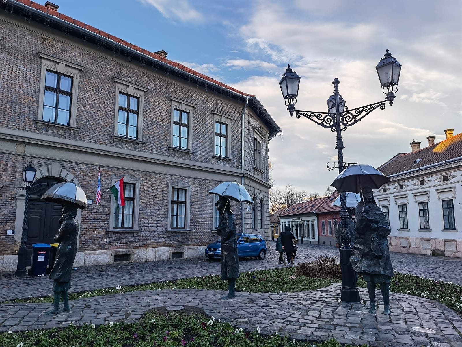 Vasmacska KávéZoo photo 3