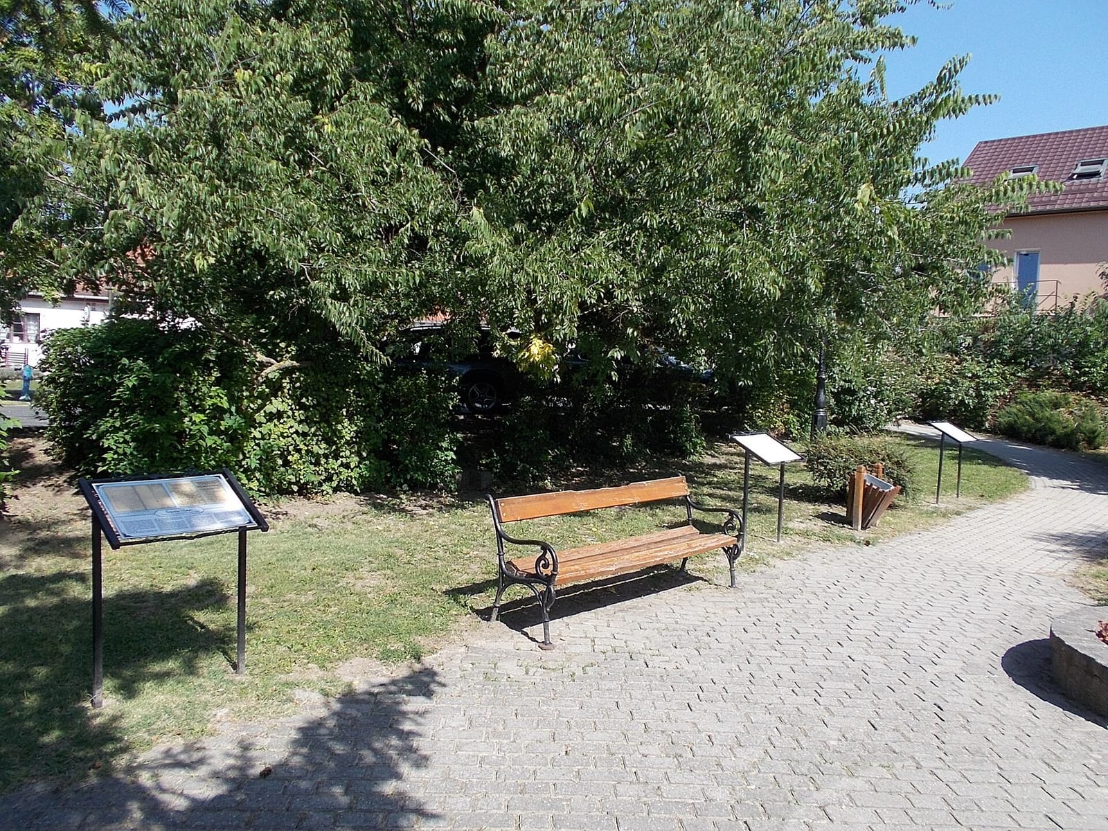 Pizza sziget photo 3
