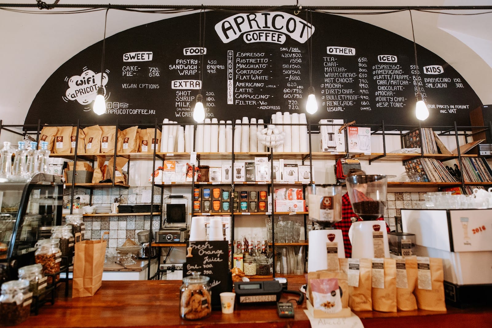 Apricot Café