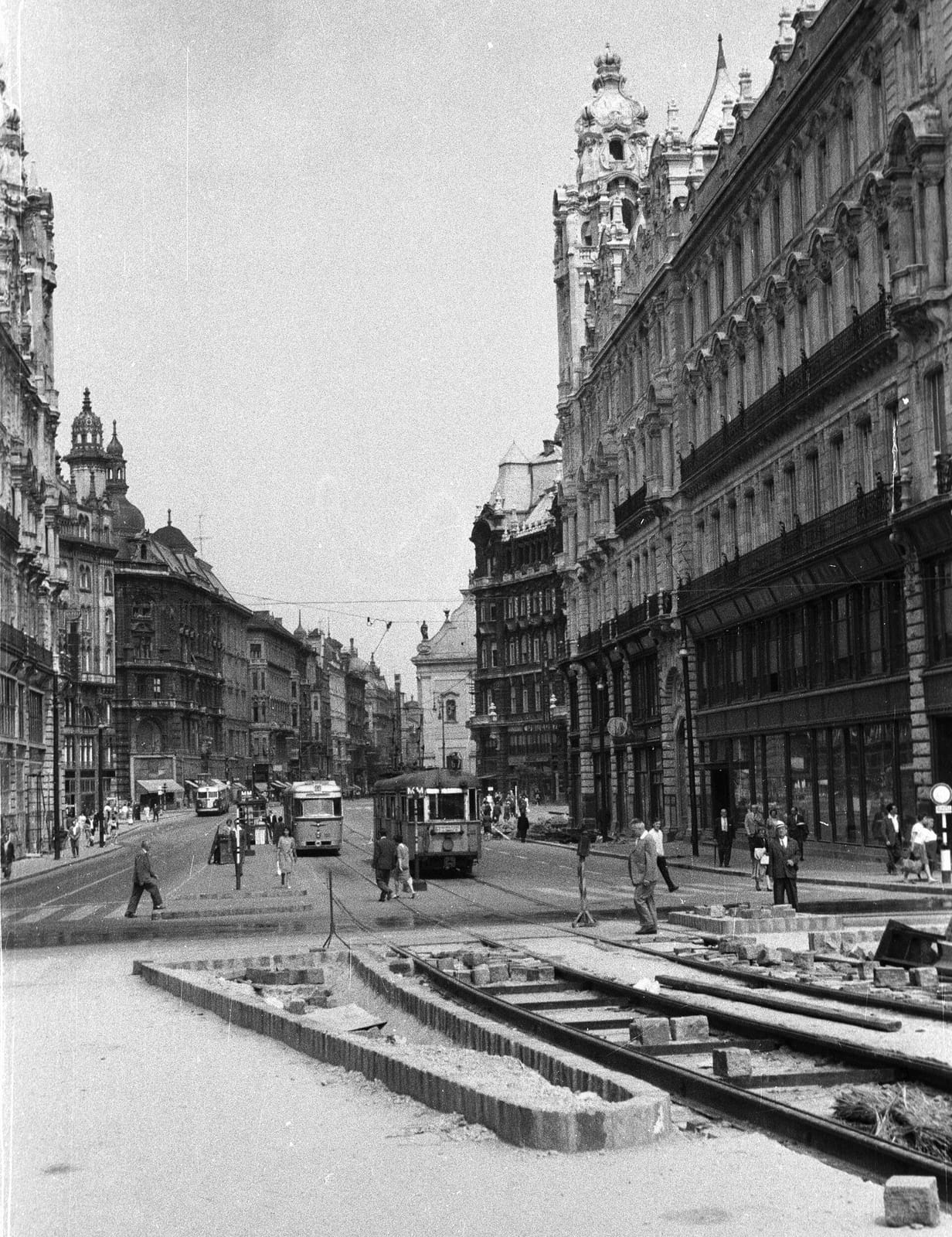 Három Holló photo 2