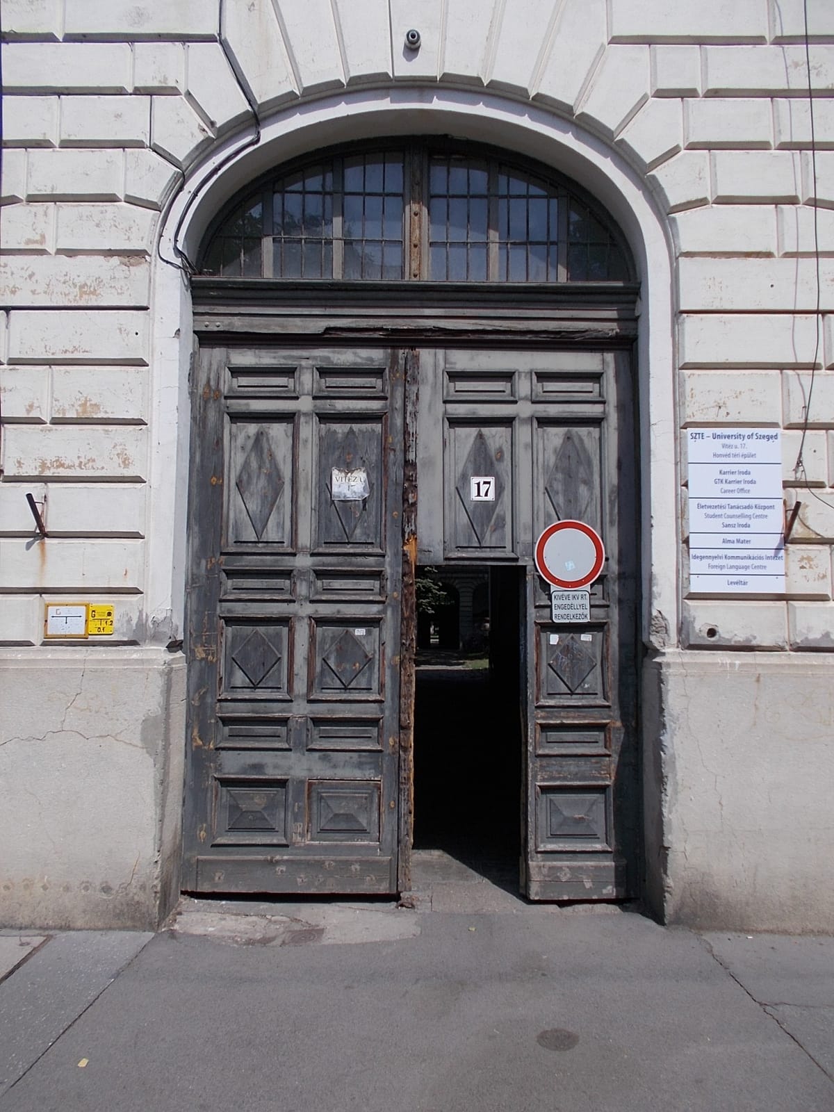 Szünet ifjúsági presszó photo 5