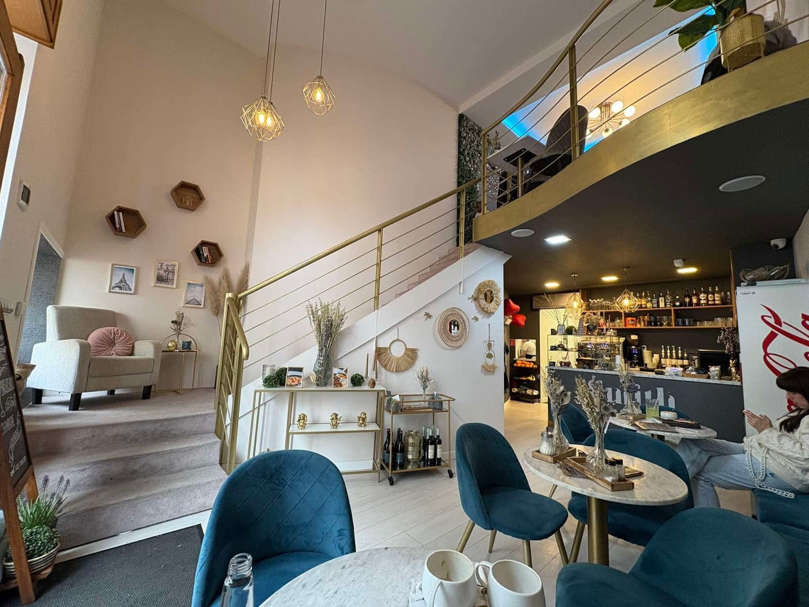 Smith Café & Lounge