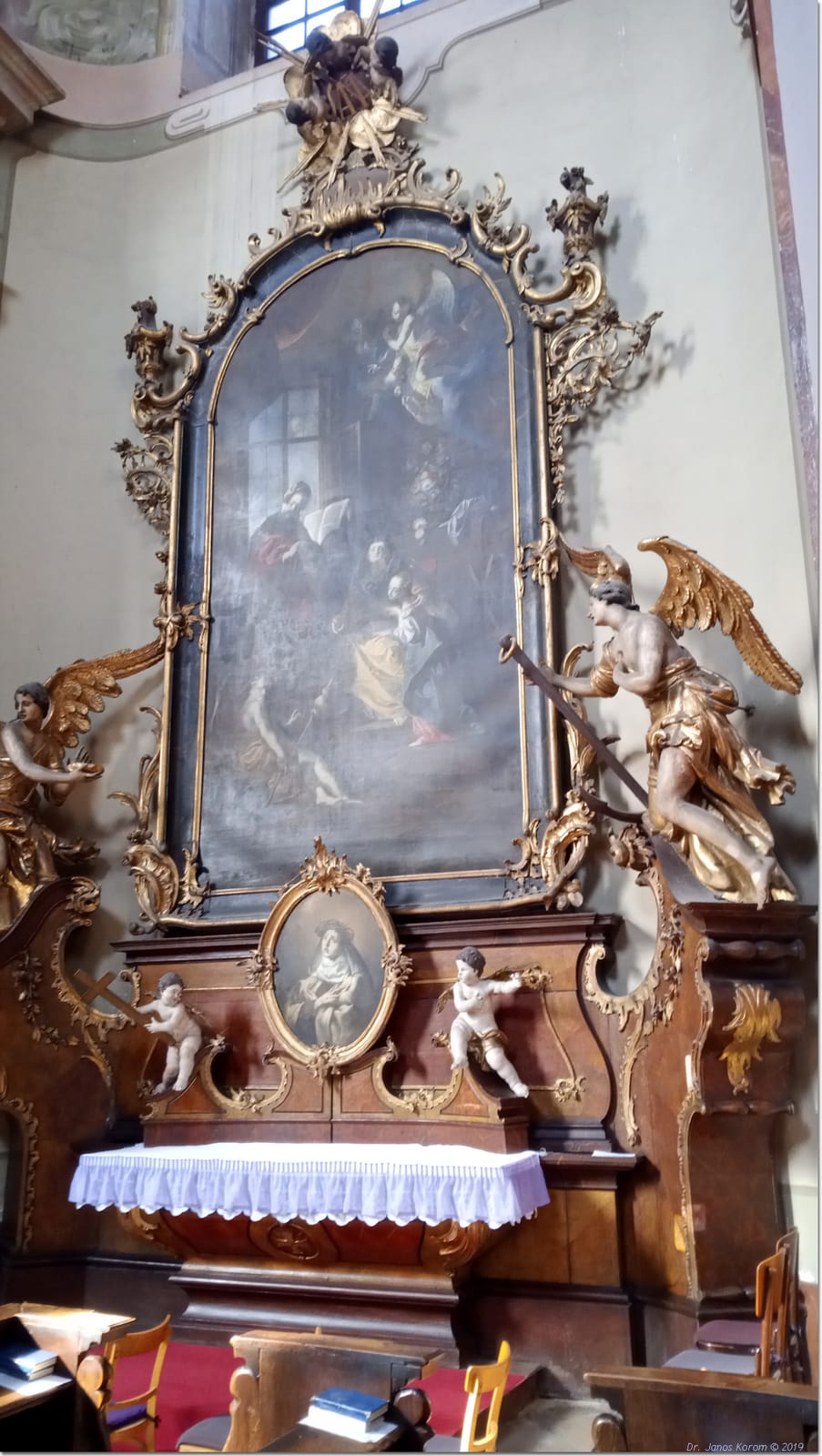 Jóbarátok Kávézó és Bár photo 3