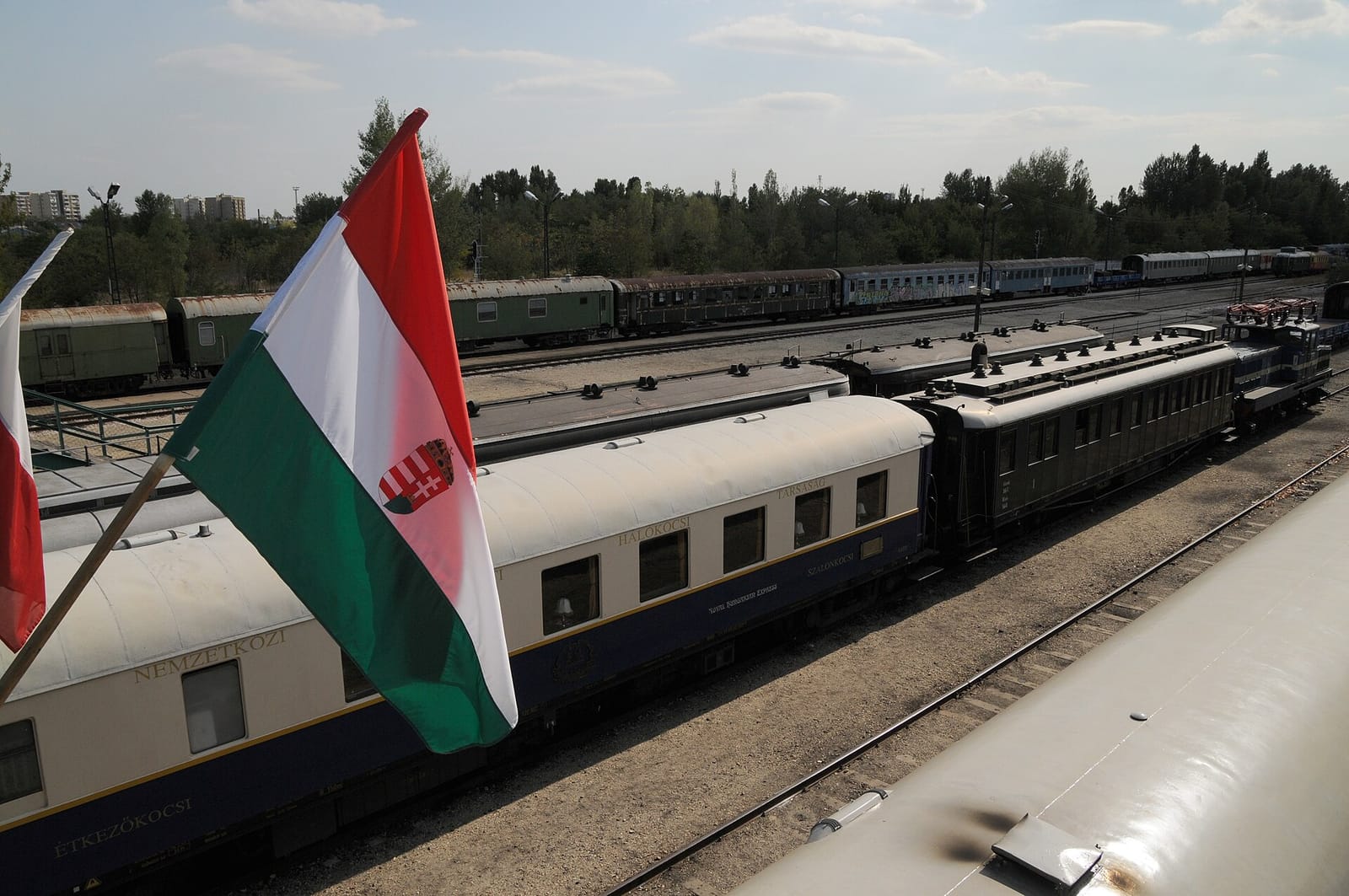 Utasellátó Kávéház és Bisztró photo 3