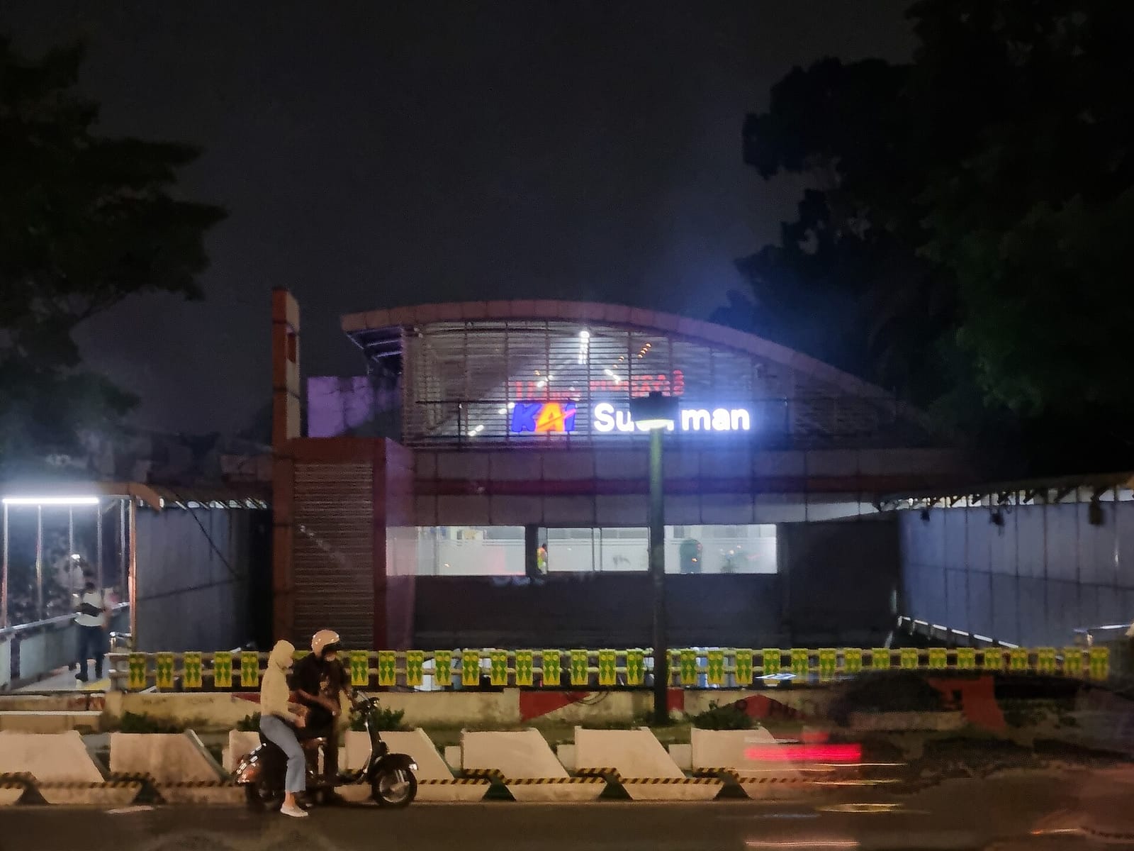 Toko Kopi TUKU - MRT, Dukuh Atas photo 3