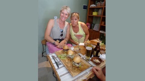 Burger shop photo 7