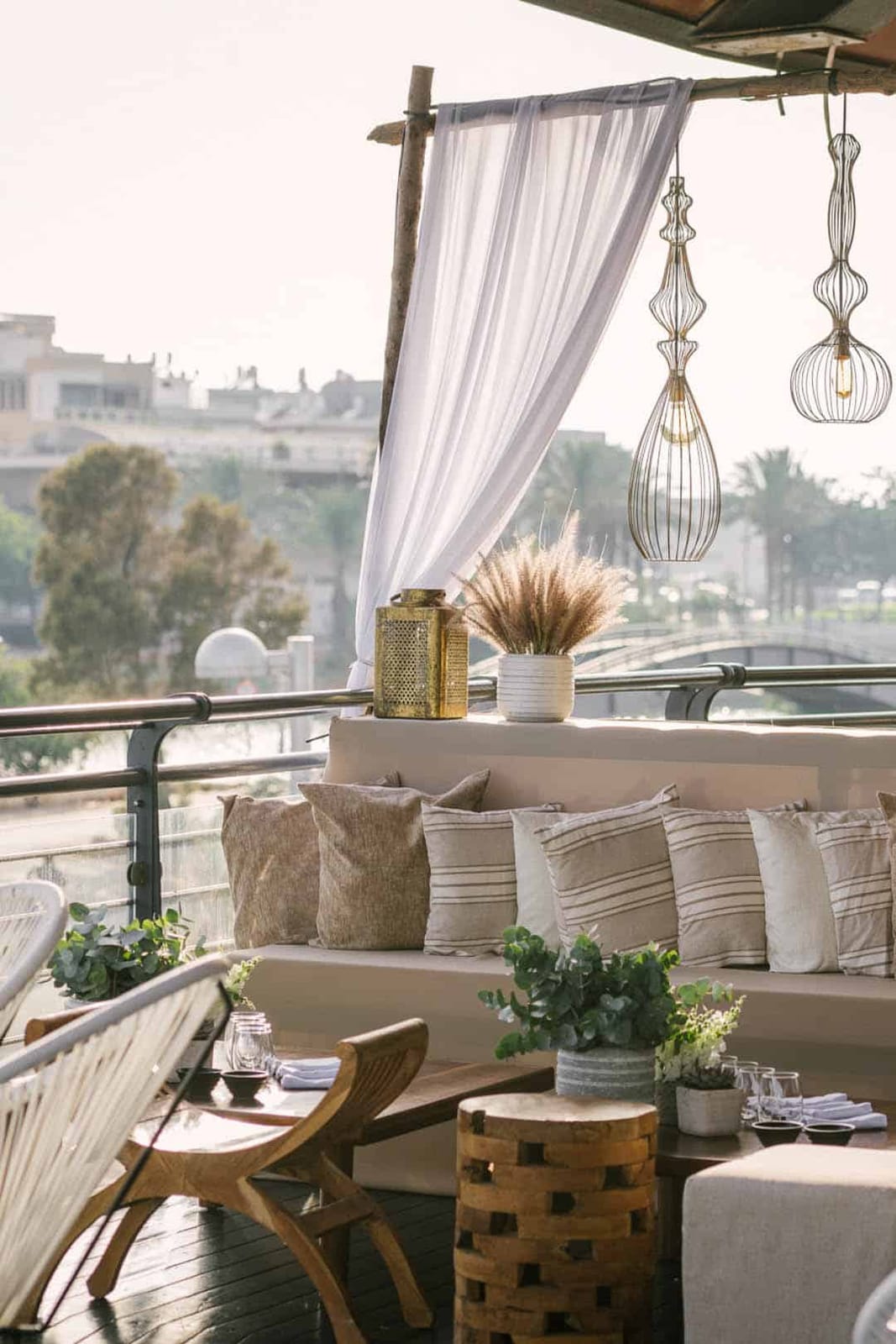 Breakfast at Riverside