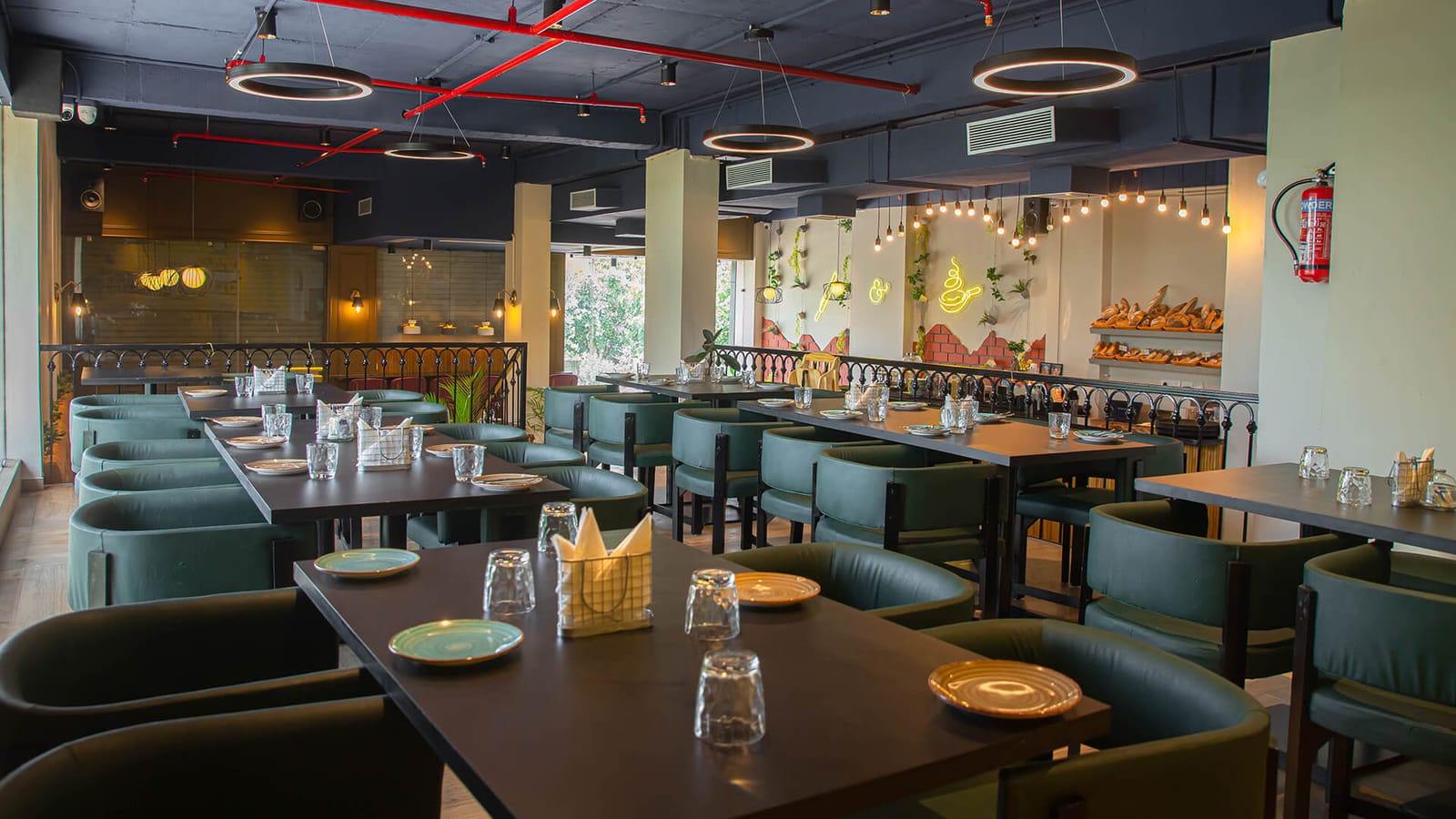 Pin & Pan Café photo 4