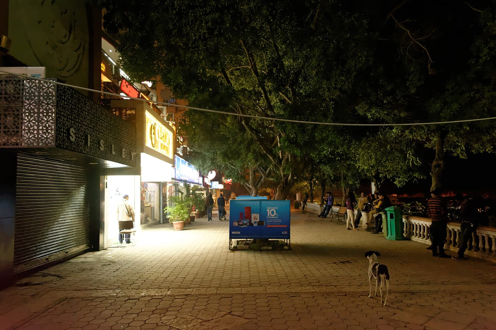 Bahrisons Galleria Market Book cafe